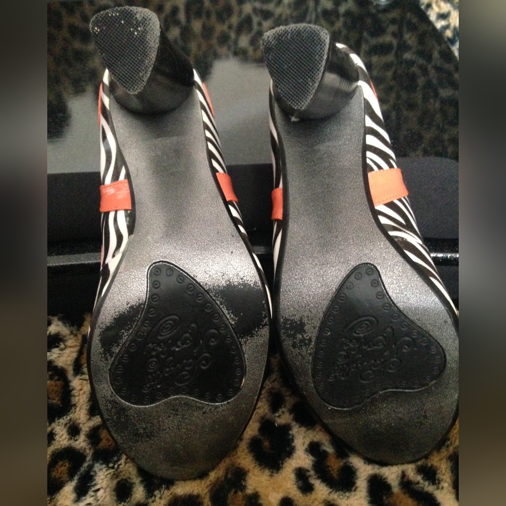 Naughty Monkey Zebra Heels with Bold Orange Trim - Picture 6 of 6